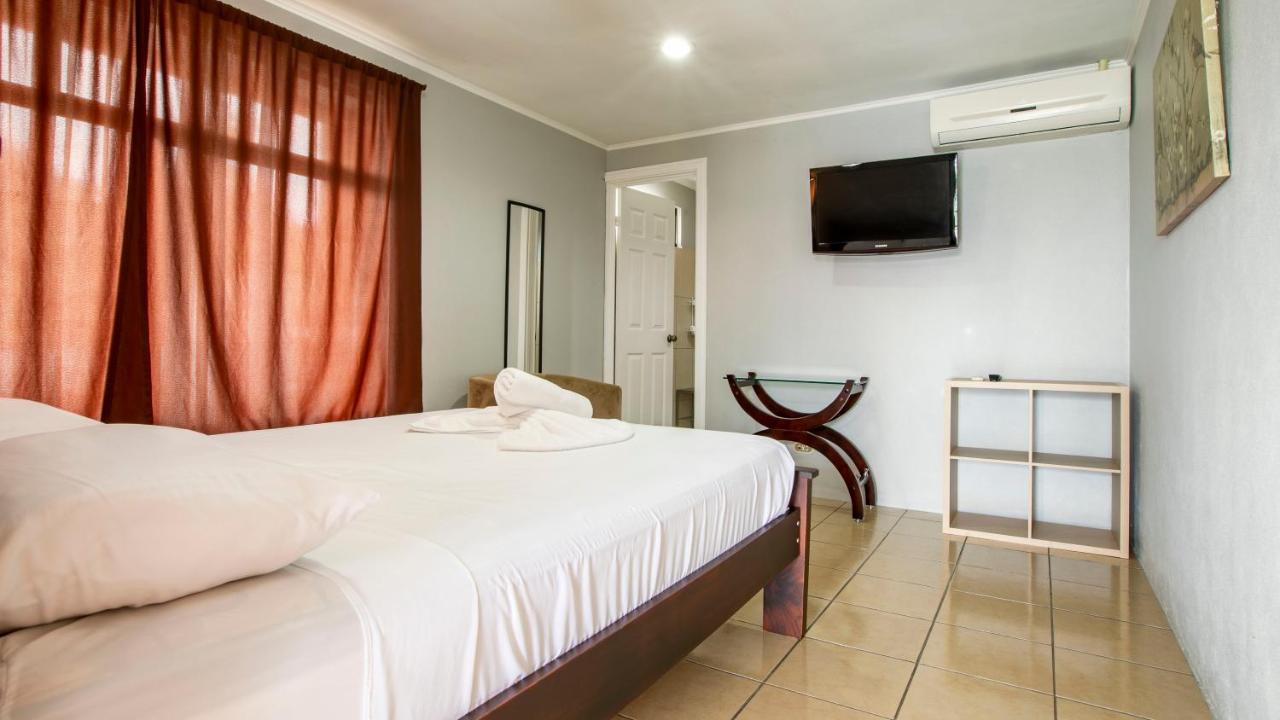 Coati Arenal Lodge La Fortuna Ngoại thất bức ảnh