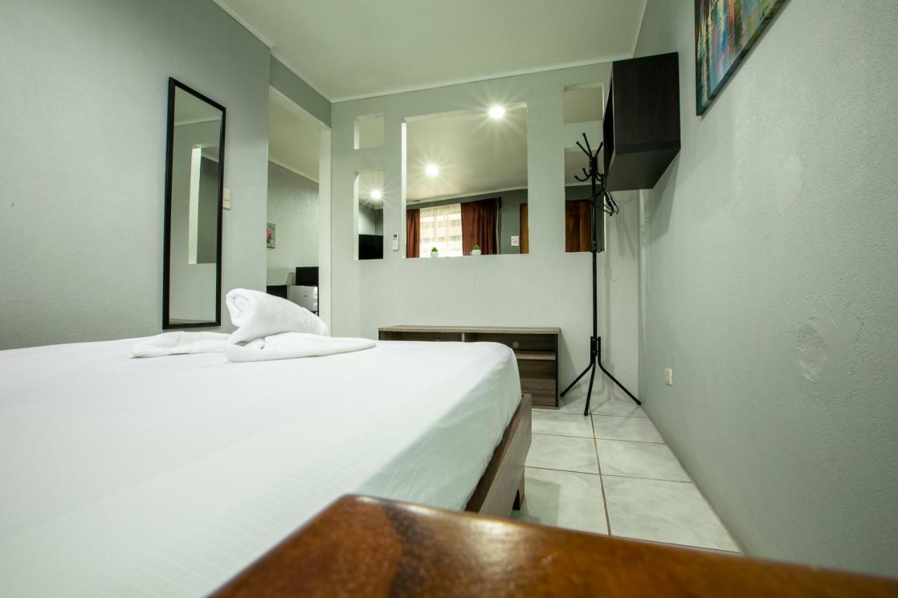 Coati Arenal Lodge La Fortuna Ngoại thất bức ảnh