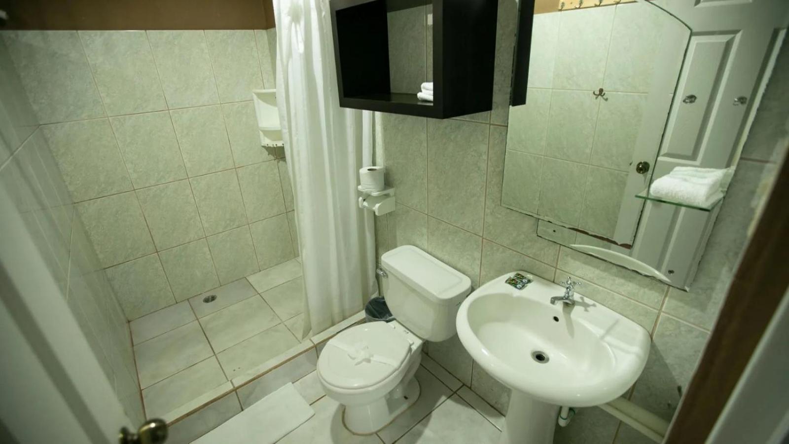 Coati Arenal Lodge La Fortuna Ngoại thất bức ảnh